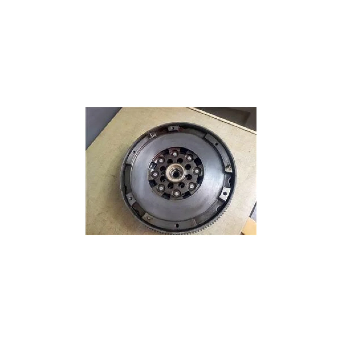 Vehicle parts at DP.Autospares